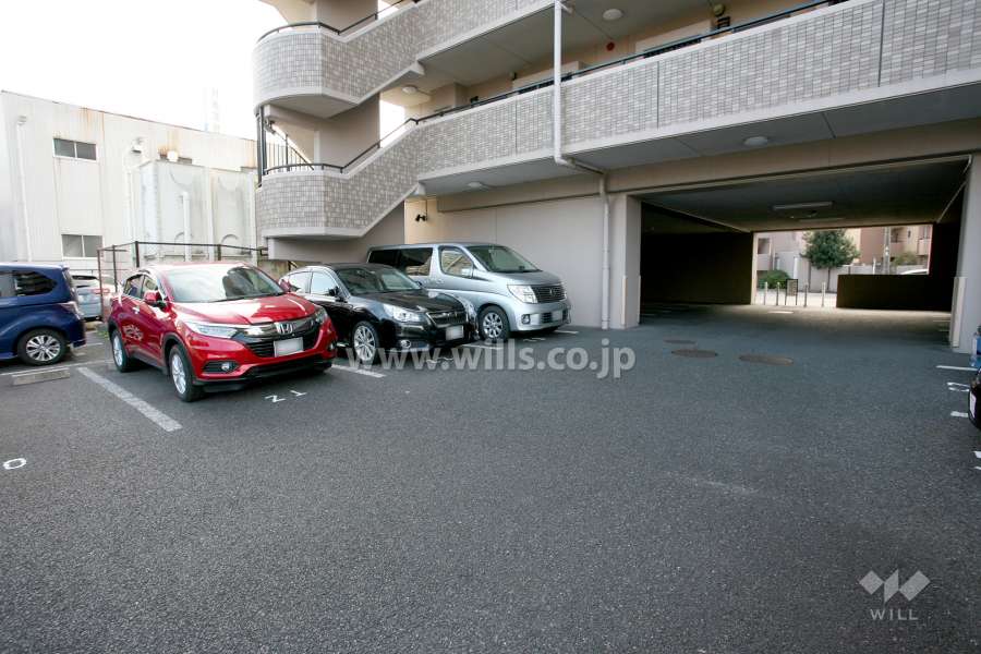 敷地内駐車場（屋外平面式）