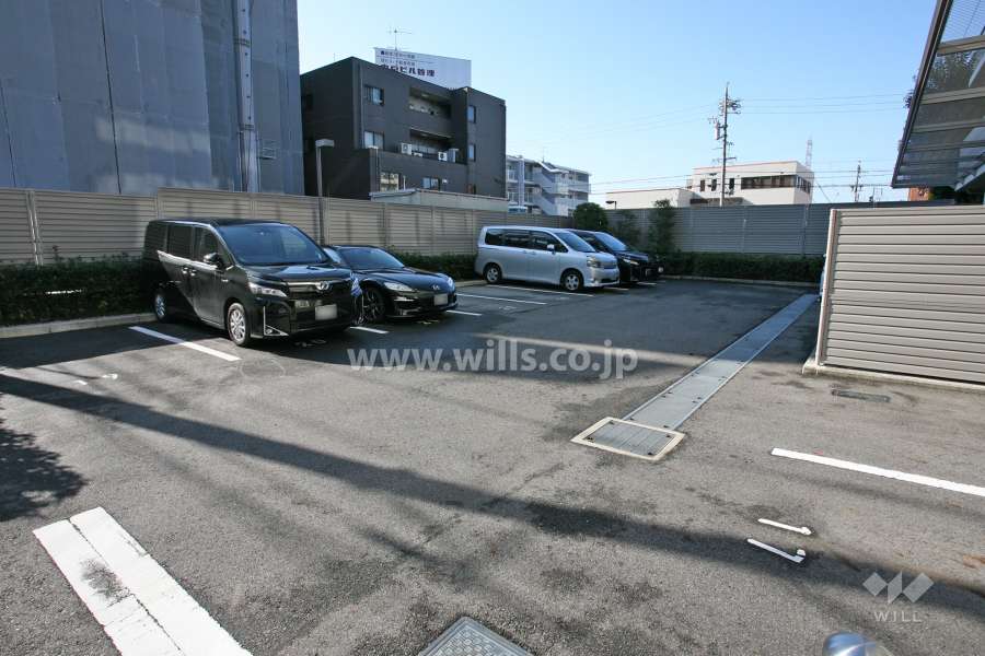 敷地内駐車場（屋外平面式）