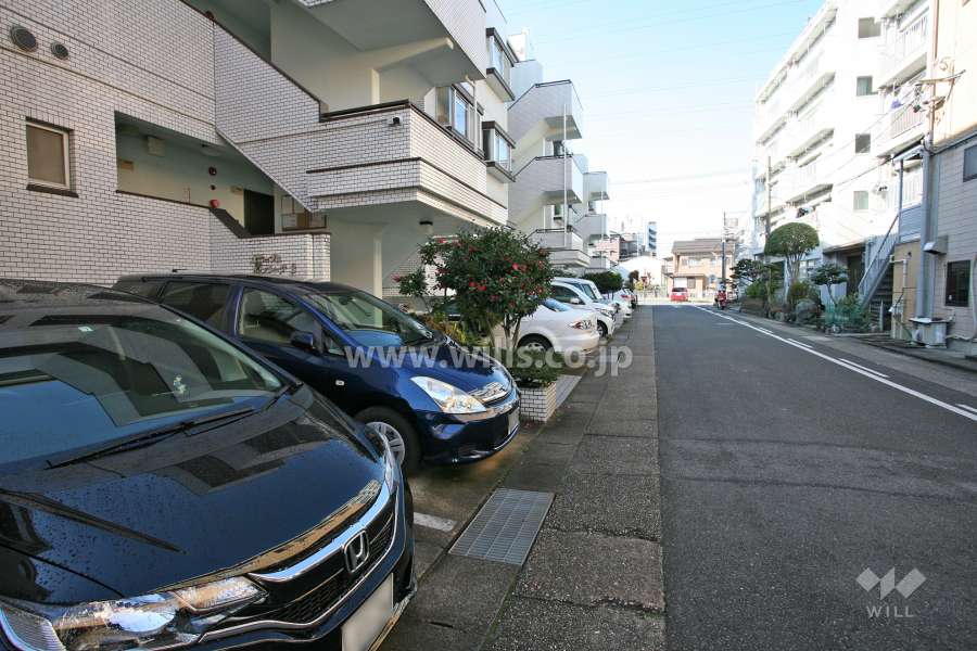 敷地内駐車場（屋外平面式）