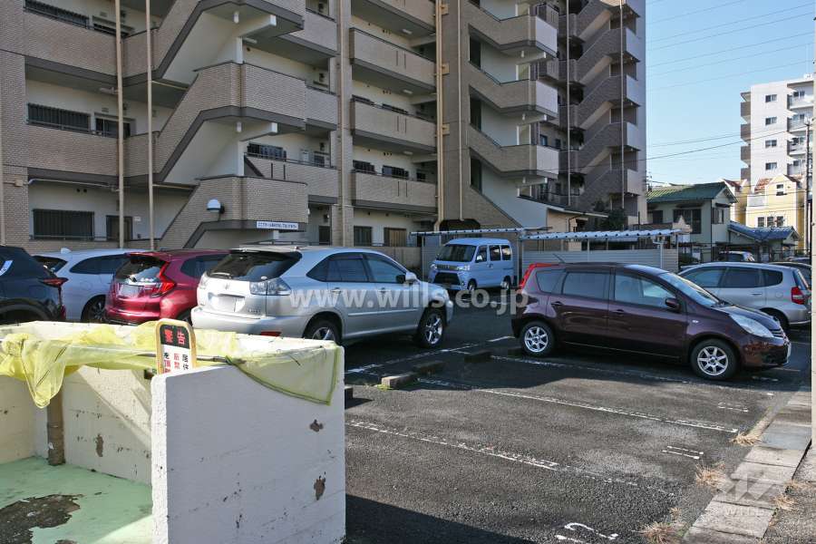 敷地内駐車場（屋外平面式）