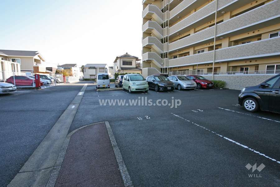 敷地内駐車場（屋外平面式）