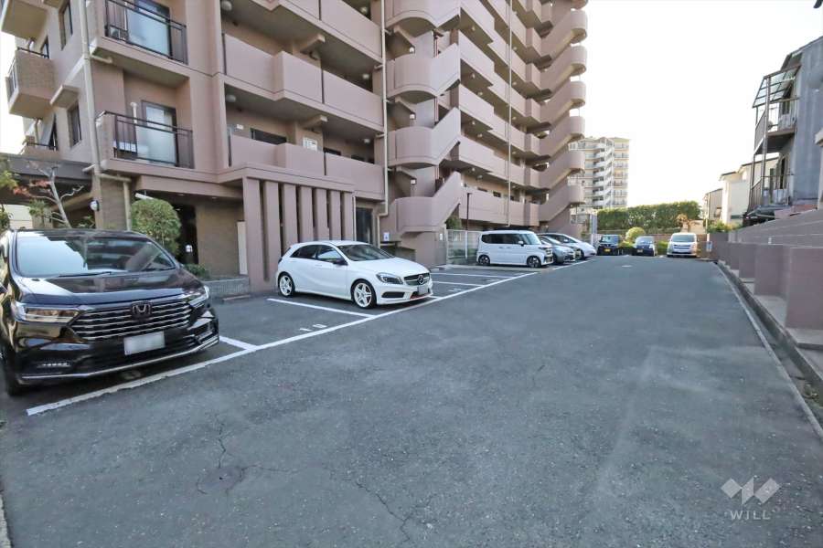 敷地内駐車場（屋外平面式）