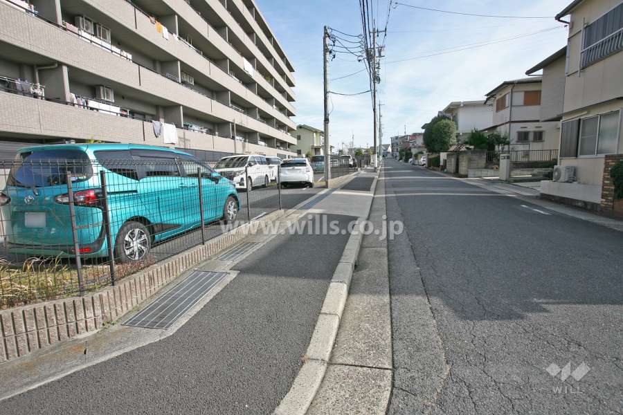 敷地南側前面道路