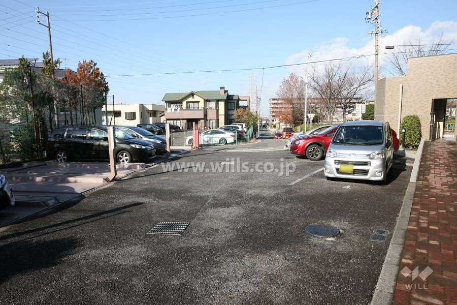 敷地内駐車場（屋外平面式）