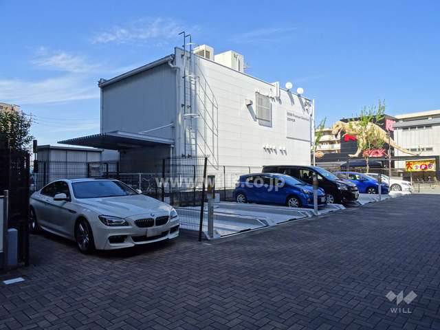 敷地内駐車場（屋外平面式および機械式）