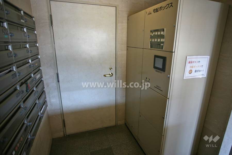 宅配ボックスと共用ポスト