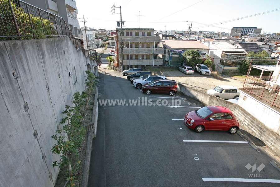 コーポラティブハウス青山舎3号棟敷地内駐車場（屋外平面式）