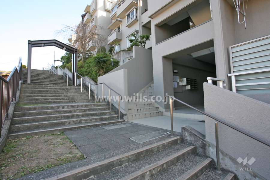 コーポラティブハウス青山舎1号棟エントランスアプローチ