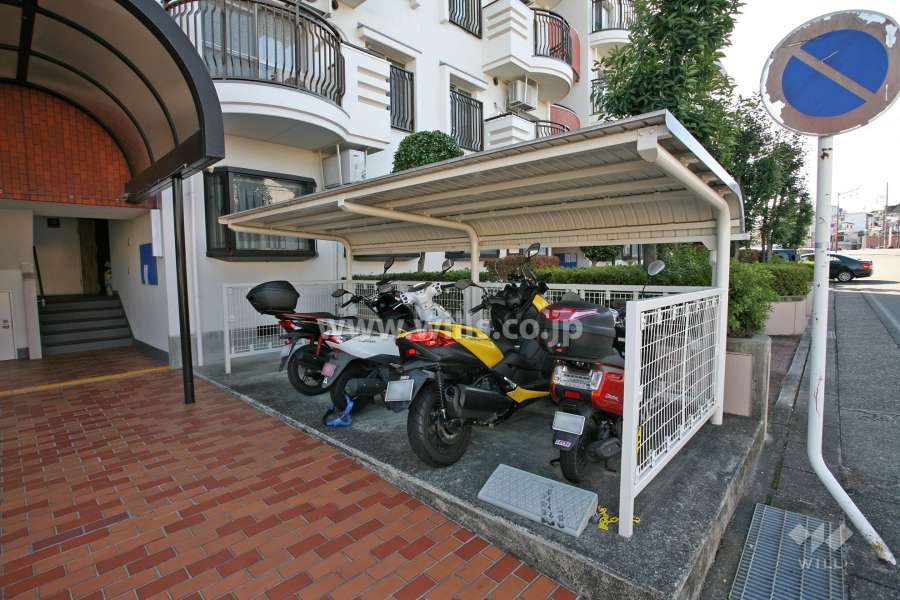 バイク置き場