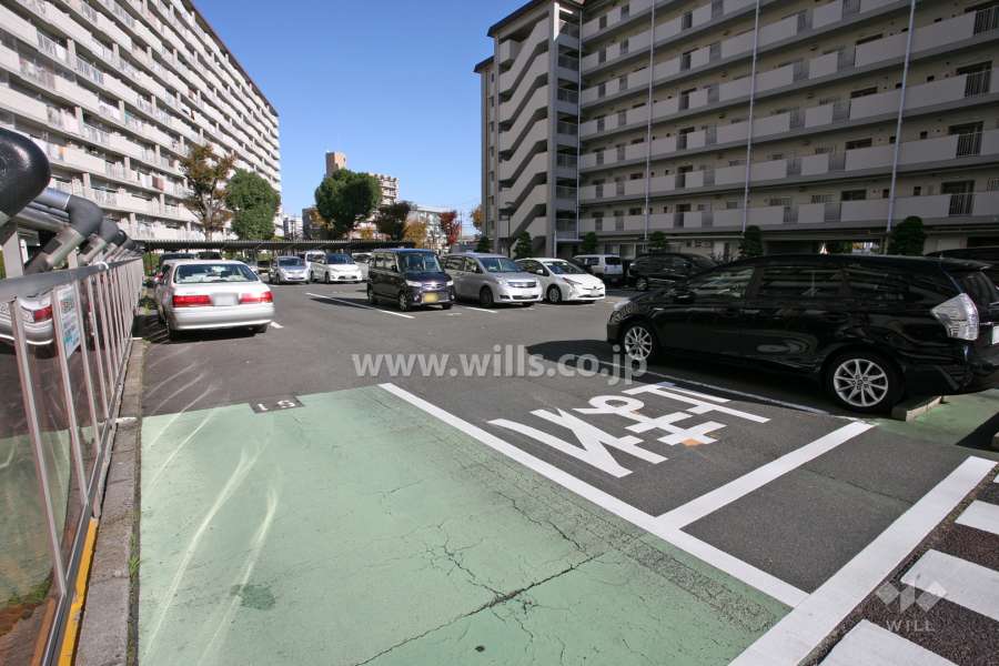 敷地内駐車場（屋外平面式）