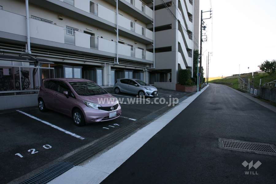 敷地内駐車場（屋外平面式）