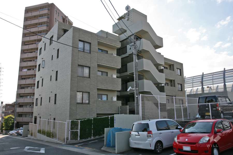 植田パークホームズの外観（北東側から）