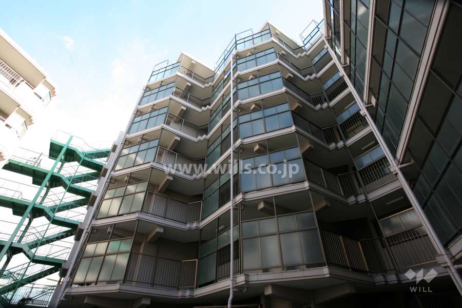 エスポア八事の外観（西側から）