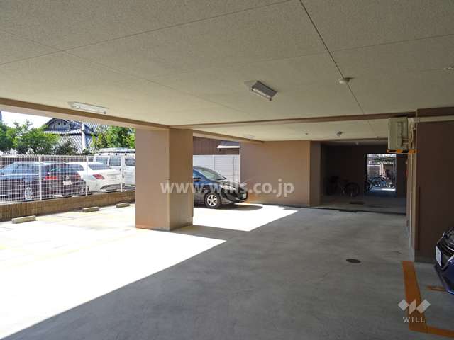 敷地内駐車場（屋内平面式、屋外平面式）