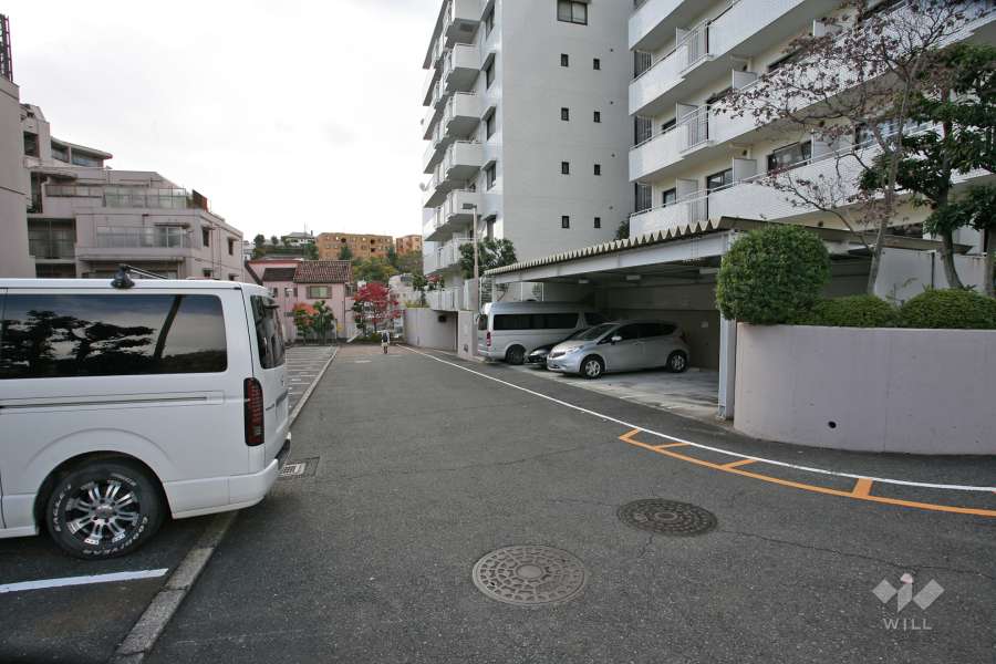 敷地内駐車場（屋外・屋内平面式）