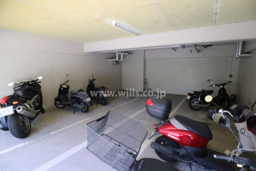 バイク置き場