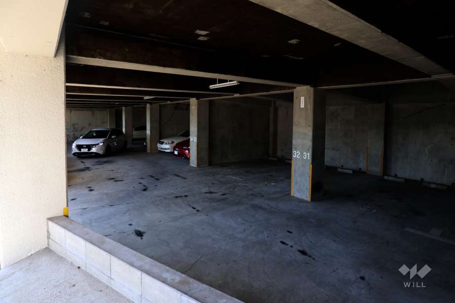 敷地内駐車場（屋内平面式）