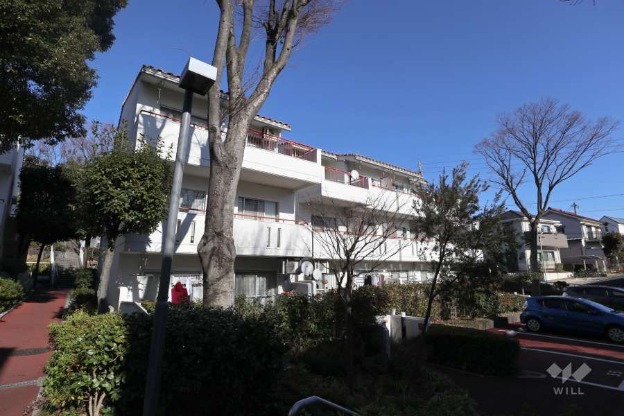 タウン上八事6号棟の外観（南西側から）