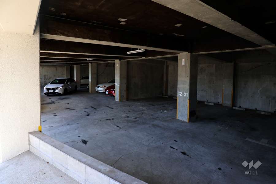 敷地内駐車場（屋内平面式）