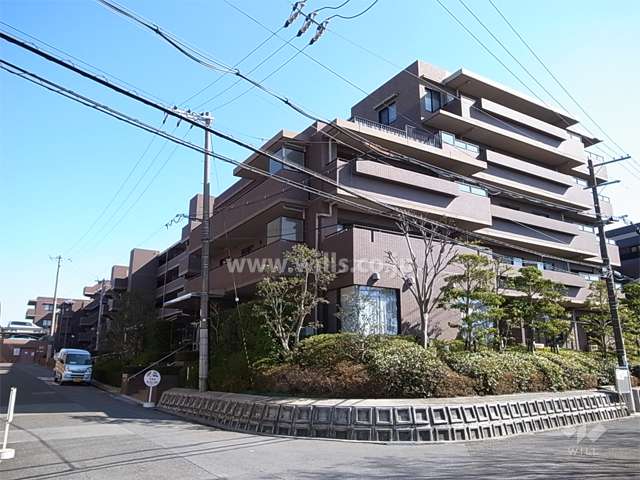 ステイツ北千里セントステージの外観（北西側から）