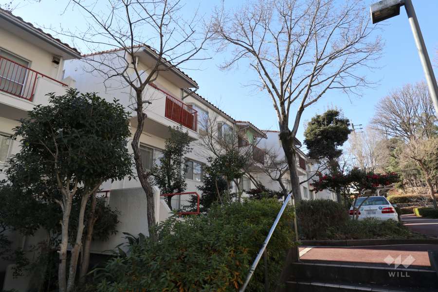 タウン上八事8号棟の外観（北東側から）