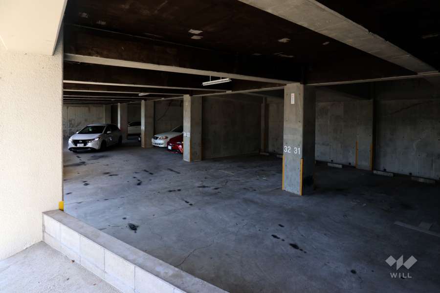 敷地内駐車場（屋内平面式）