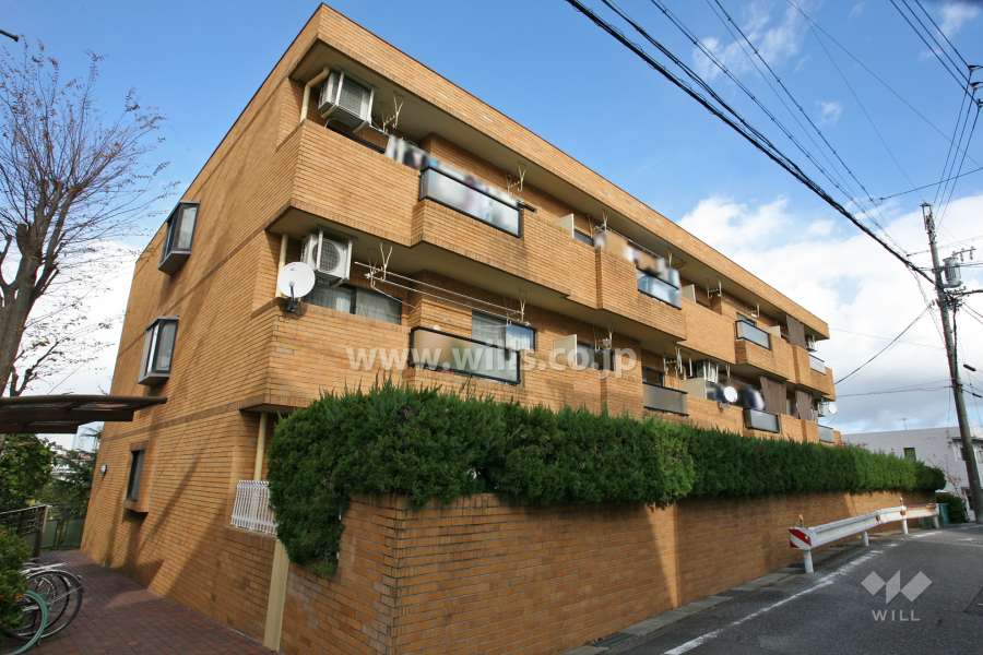 八事八幡山マンション東館の外観(南西側から)