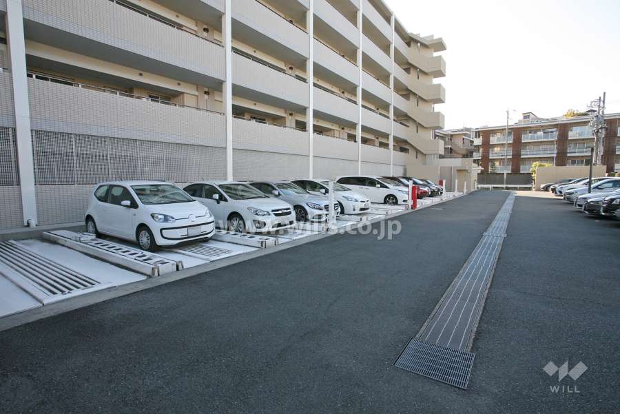 敷地内駐車場（屋外機械式）