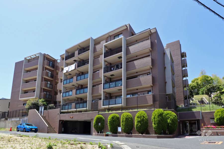 ヴィルヌーブ吹田山手町の外観(北東側から)