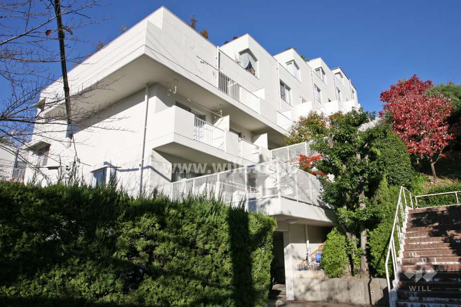 八事表山住宅4号棟の外観(南西側から)