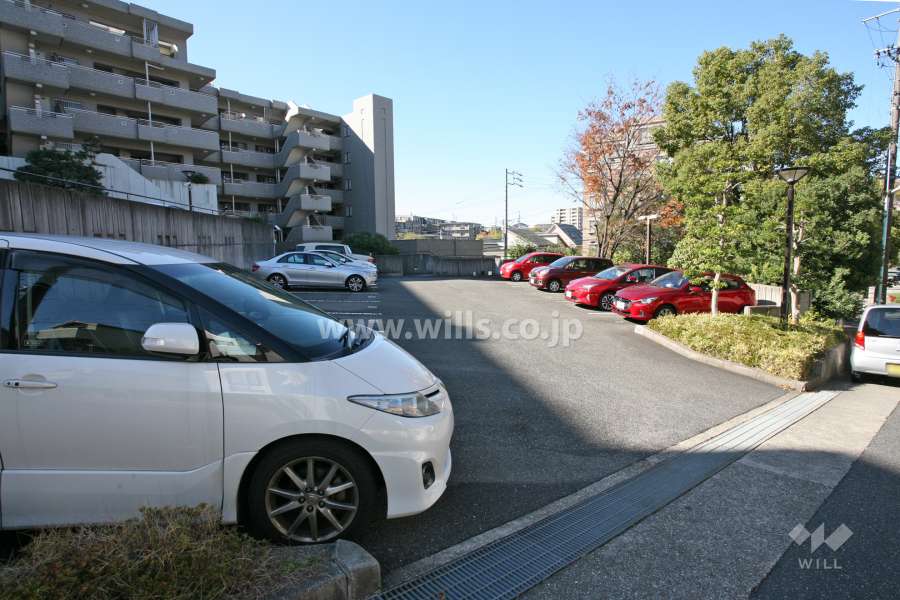 敷地内駐車場（屋外平面式）