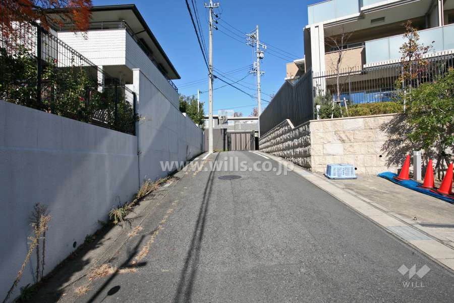 プラウド八事表山ヒルトップ西側道路