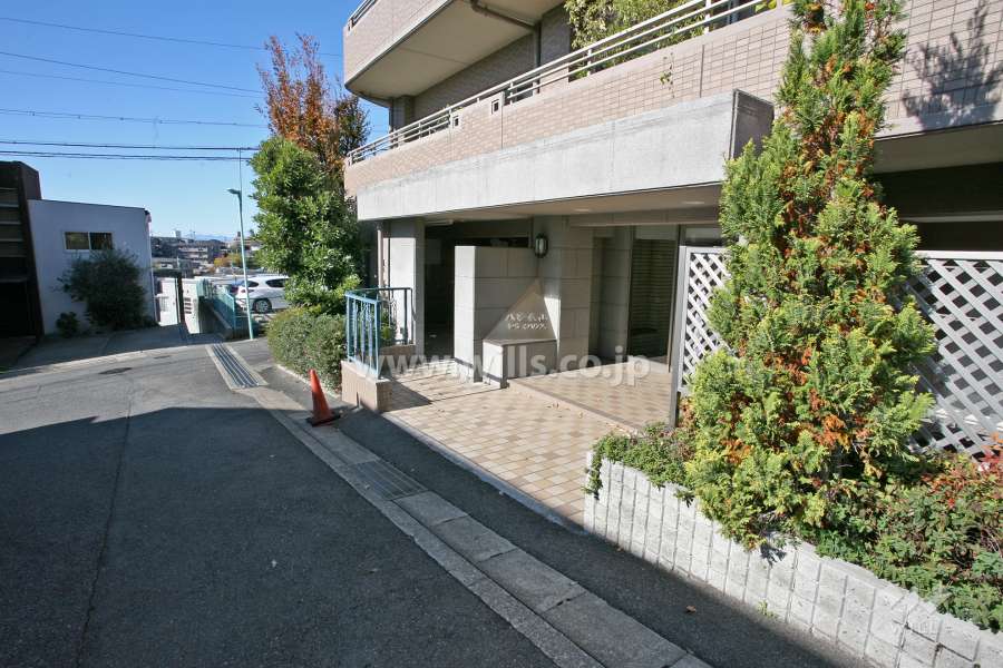 エントランスアプローチ