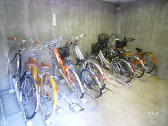 屋内にある駐輪場