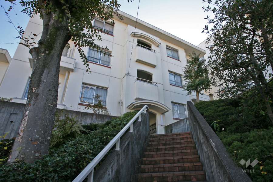 イトーピア表山ハイツ3号棟の外観（北東側から）