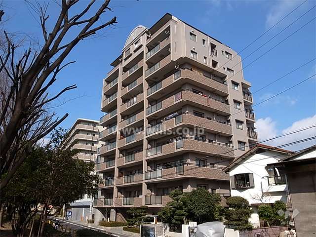 ダイアパレス江坂東パークフロントの外観(南東側から)
