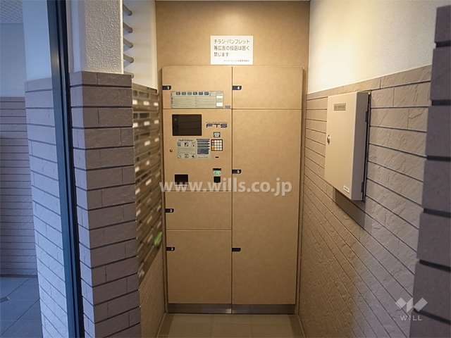 共用ポストと宅配ボックス