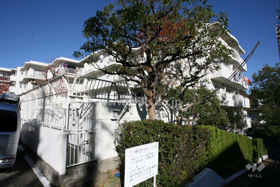 メゾン八事山2号棟の外観（南東側から）