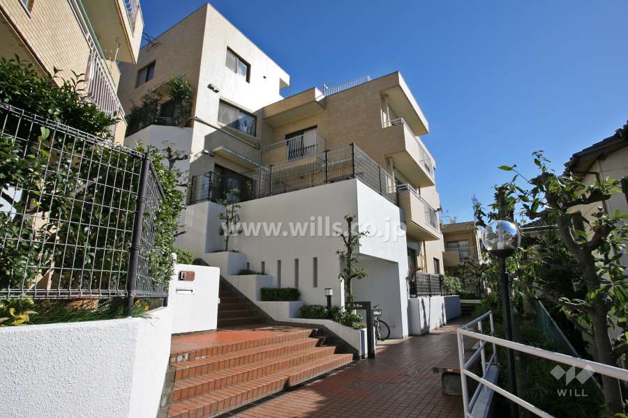 クープレット八事7号棟の外観(北西側から)