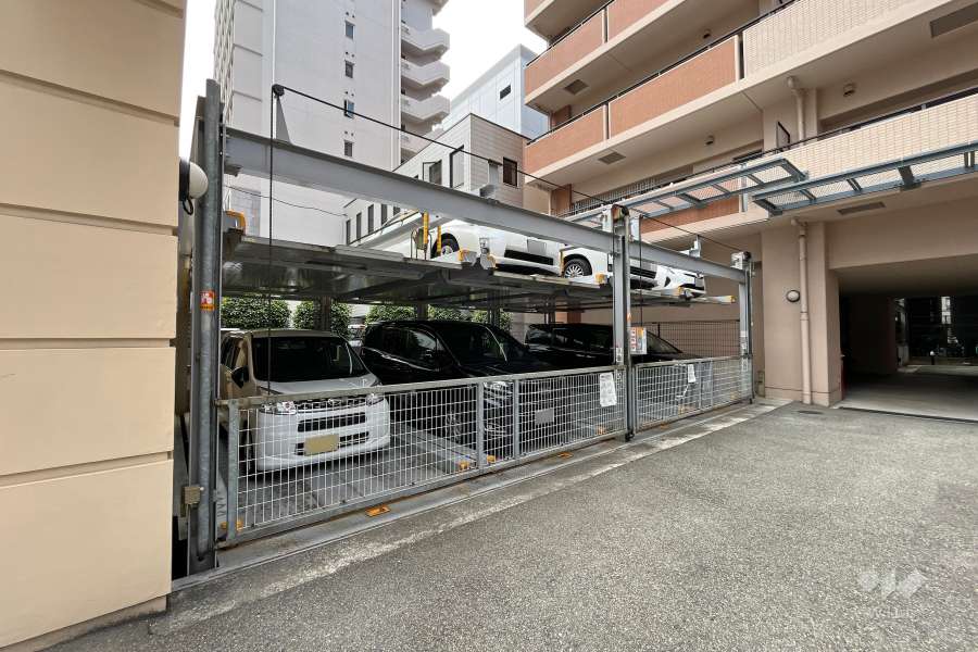 敷地内屋外機械式駐車場