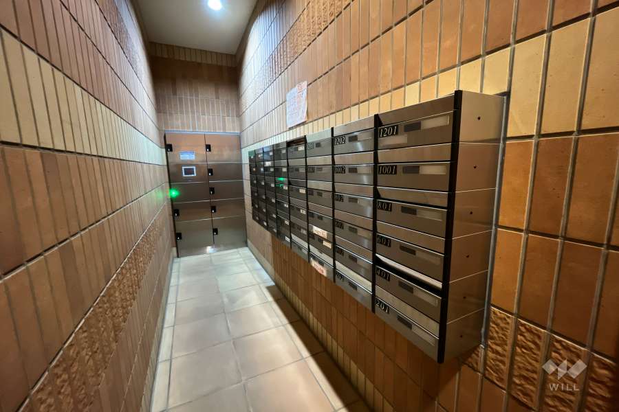 共用ポストと宅配ボックス