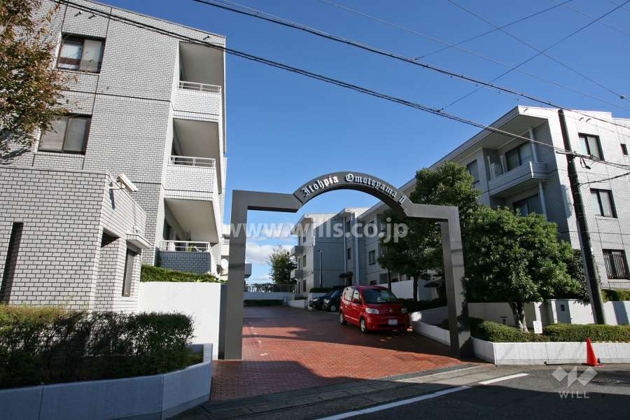 イトーピア第２表山ハイツA棟の外観（西側から）