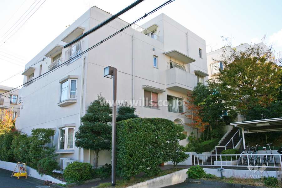 サニーヒル表山5号棟の外観