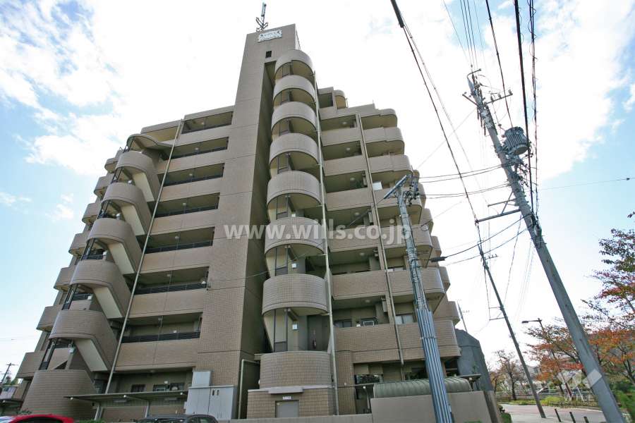 ライオンズマンション野並の外観（北側から）