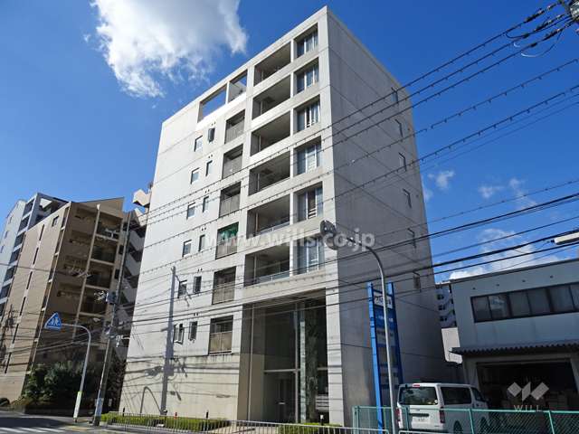ユニアルス江坂の外観（北東側から）