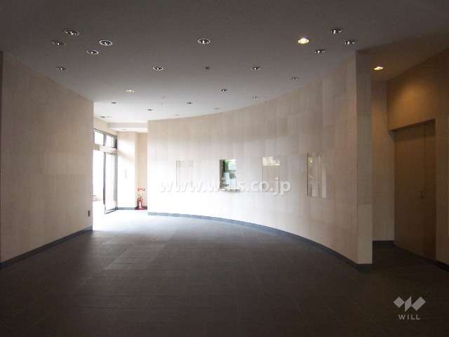 エントランスホール(サツキ館）