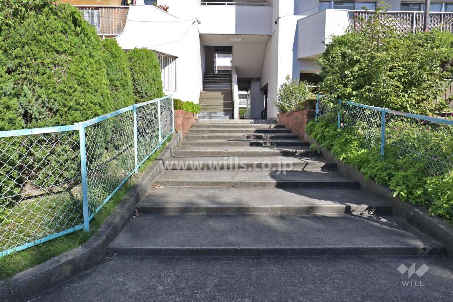 敷地入り口