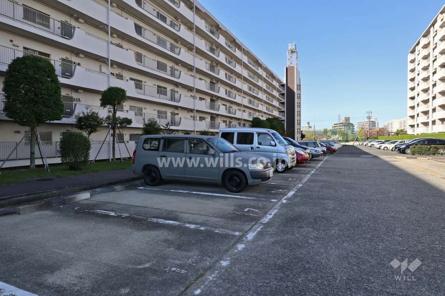 敷地内駐車場（屋外平面式）