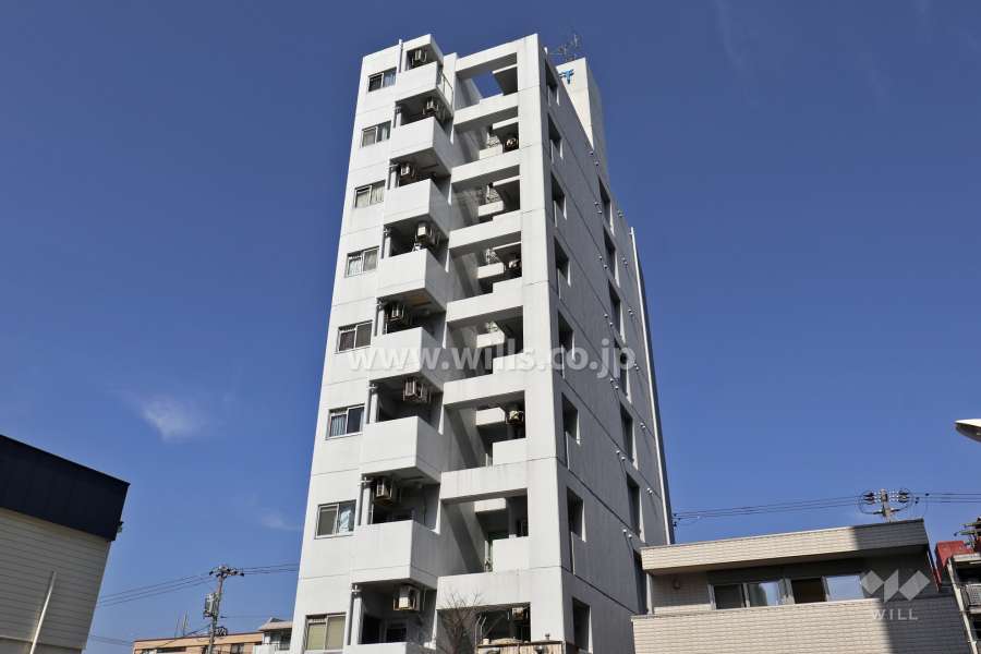 アスパイア平針の外観（南側から）