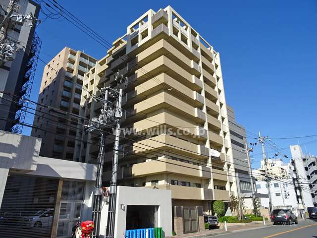 セントラル江坂広芝町の外観（南東側から）
